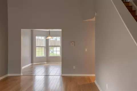 2047 Spring Creek Dr, Durham, NC 27704 photo 4