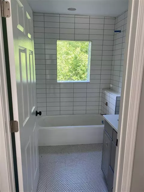 104 Eugene St, Carrboro, NC 27510 photo 4
