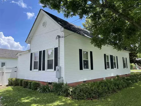 200 E H St, Erwin, NC 28339 photo 1