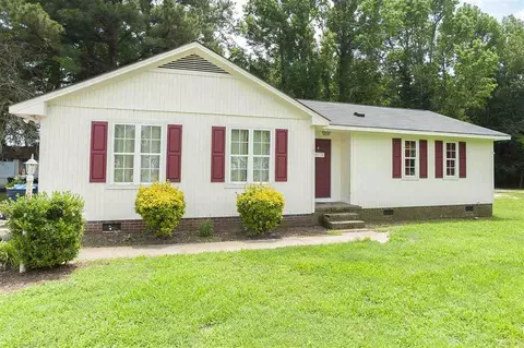101 Stephenson Dr, Smithfield, NC 27577 photo 2