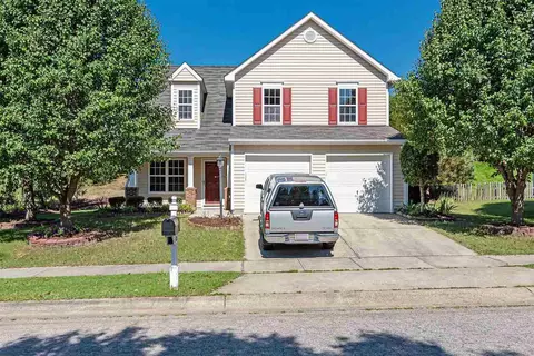 105 Bermuda Green Dr, Durham, NC 27703 photo 2
