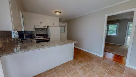 17 Delta Dr, Roxboro, NC 27573 photo 7