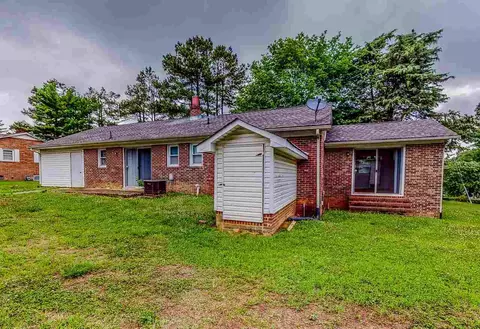 17 Delta Dr, Roxboro, NC 27573 photo 10
