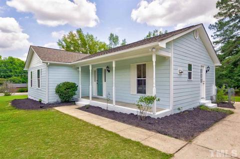 114 E Julia St, Angier, NC 27501 photo 3
