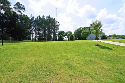 11 E Waycliff Rd, Henderson, NC 27537 photo 4