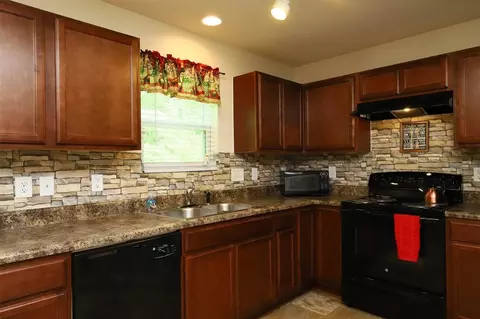11 E Waycliff Rd, Henderson, NC 27537 photo 15