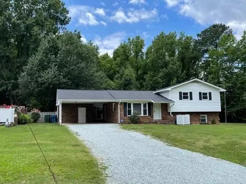 3121 Rosebriar Dr, Durham, NC 27705 photo 1
