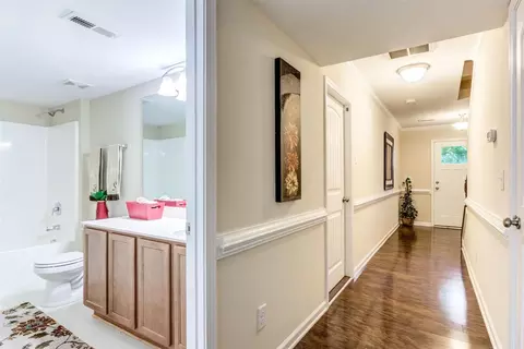 6 Prairie View Ct, Durham, NC 27703 photo 4
