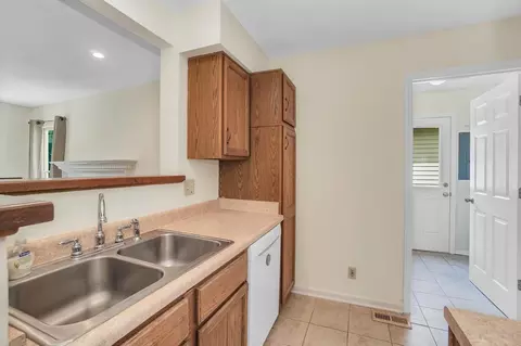 4005 Olde Coach Rd, Durham, NC 27707 photo 9