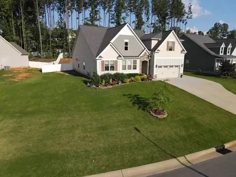 697 Airedale Trl, Garner, NC 27529 photo 3