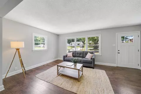 903 S Plum St, Durham, NC 27703 photo 6