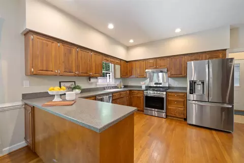 2226 Parkside Dr, Durham, NC 27707 photo 6
