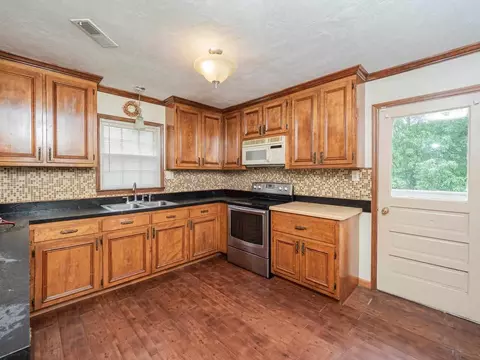 102 Deepwood Cir, Garner, NC 27529 photo 3