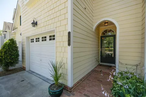 100 Grapevine Trl, Durham, NC 27707 photo 2