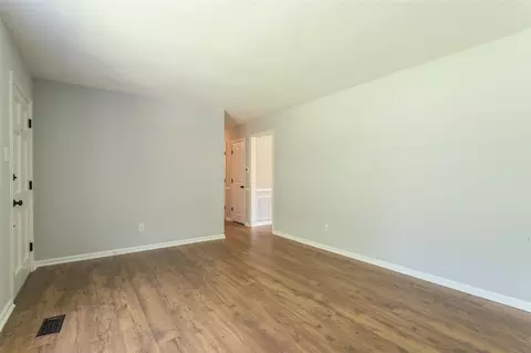 4008 Casa St, Durham, NC 27704 photo 4