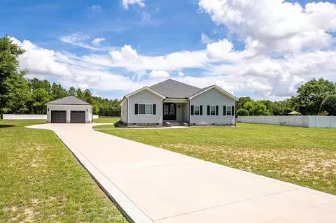 90 Oak Hill Dr, Dunn, NC 28334 photo 1