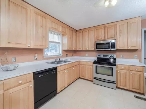 3137 Eric St, Willow Spring, NC 27592 photo 9
