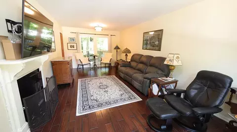 2 Sandstone Ridge Ct, Durham, NC 27713 photo 2