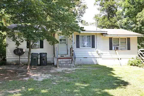130 Godwin Rd, Benson, NC 27504 photo 1