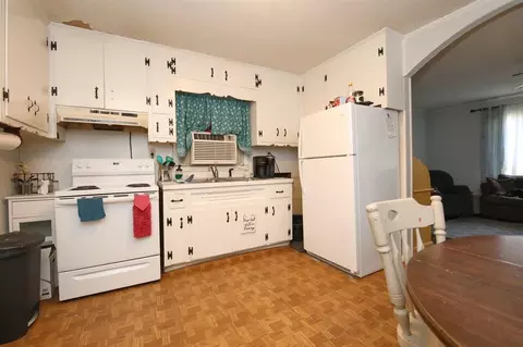 130 Godwin Rd, Benson, NC 27504 photo 12