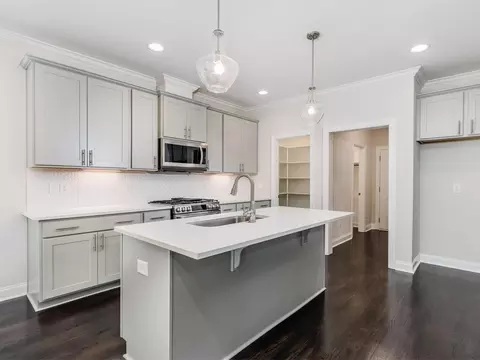 8 Shelly Pl, Durham, NC 27707 photo 5