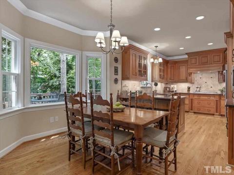 102 Lochview Dr, Cary, NC 27518 photo 9