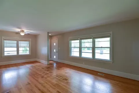 903 S 2nd St, Smithfield, NC 27577 photo 5
