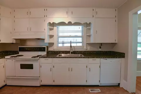 903 S 2nd St, Smithfield, NC 27577 photo 11