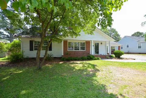 903 S 2nd St, Smithfield, NC 27577 photo 4