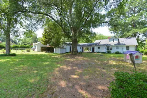 903 S 2nd St, Smithfield, NC 27577 photo 2