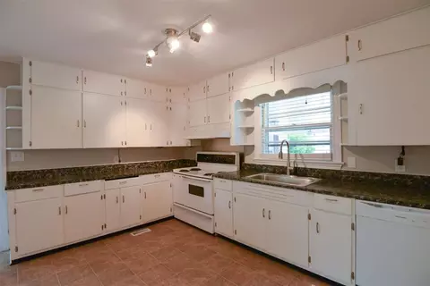 903 S 2nd St, Smithfield, NC 27577 photo 13