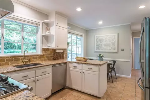 908 Demerius St, Durham, NC 27701 photo 11