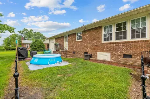 206 Briarcliff Dr, Dunn, NC 28334 photo 7