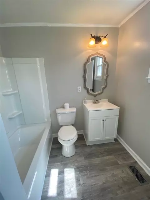 204 W D St, Erwin, NC 28339 photo 24