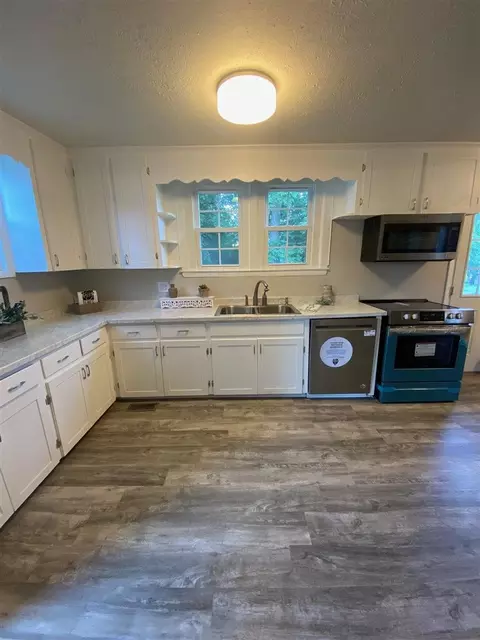204 W D St, Erwin, NC 28339 photo 14