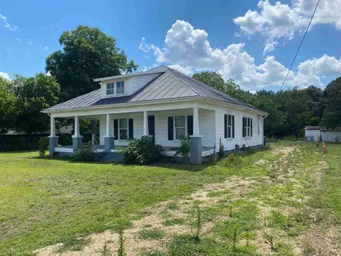 911 Fairground Rd, Dunn, NC 28334 photo 2