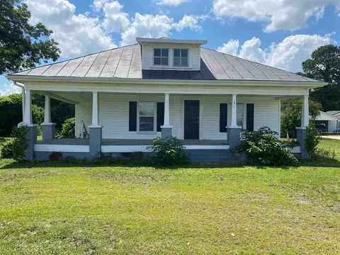 911 Fairground Rd, Dunn, NC 28334 photo 1