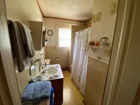 307 Edgar St, Roxboro, NC 27573 photo 7