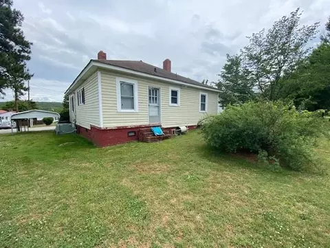 307 Edgar St, Roxboro, NC 27573 photo 9