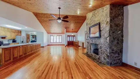 49 Stonegate Dr, Roxboro, NC 27574 photo 4