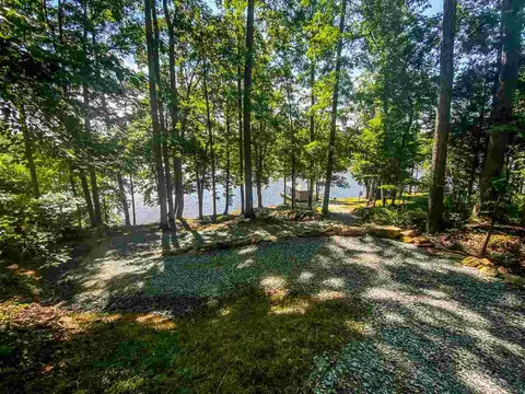 49 Stonegate Dr, Roxboro, NC 27574 photo 8