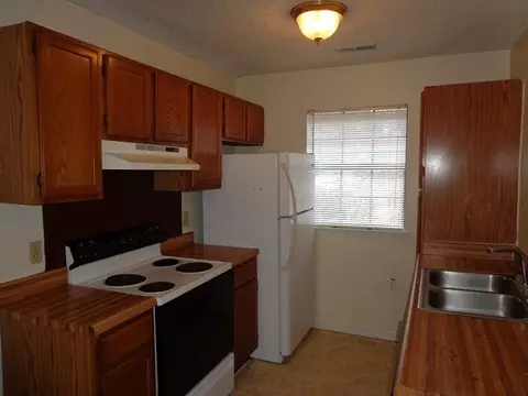 120 Audrey Ct, Garner, NC 27529 photo 2