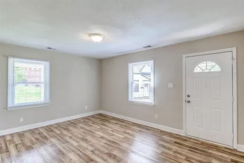 6 Kingston Mill Ct, Durham, NC 27705 photo 8