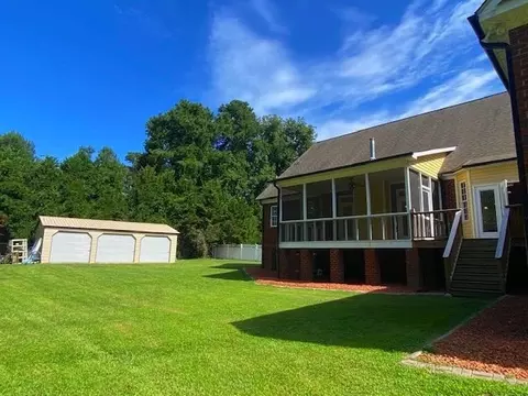 155 Old Lee Rd, Willow Spring, NC 27592 photo 4