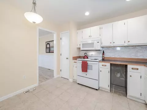 5 Willow Bridge Dr, Durham, NC 27707 photo 9