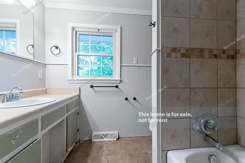 2302 Taylor St, Durham, NC 27703 photo 6