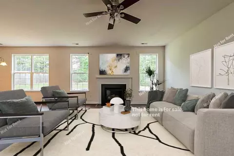 521 Poplar St, Durham, NC 27703 photo 2