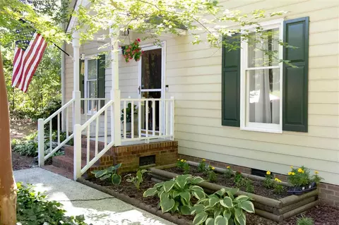 5 Wagon Ct, Durham, NC 27707 photo 2