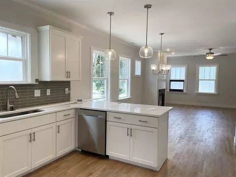 2003 E Main St, Durham, NC 27703 photo 9