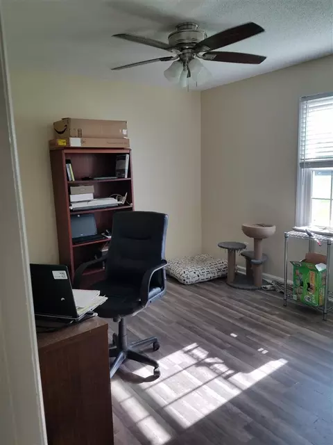 201 Brookfield Ct, Willow Spring, NC 27592 photo 9